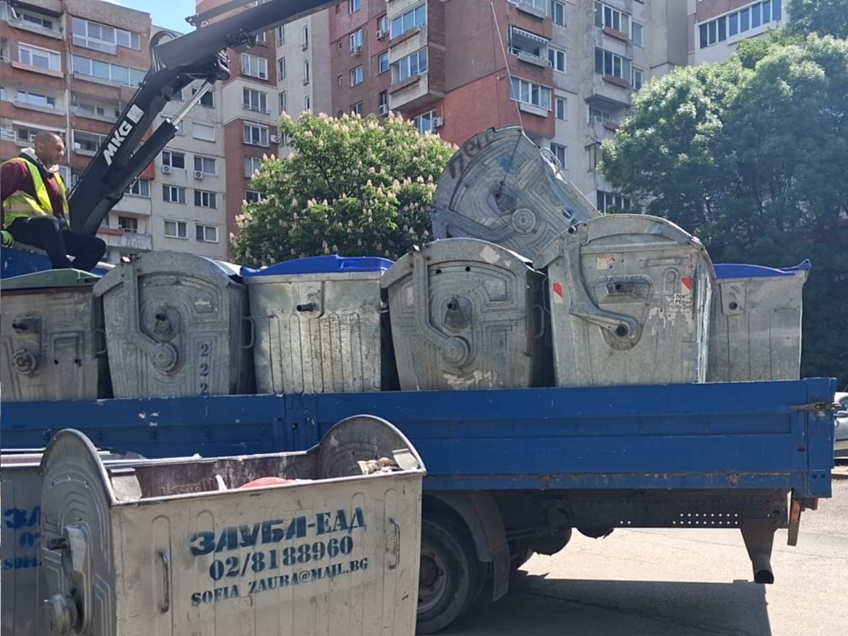 450 контейнера за битови отпадъци 1