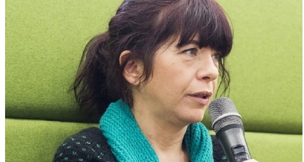 Новият сезон на Литературния клуб на Столична библиотека стартира с Яна Букова – поет на октомври (14.10.2020 г.)