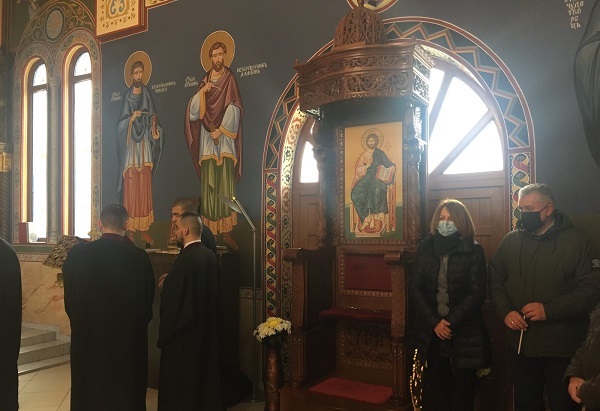 Кметът Йорданка Фандъкова присъства на литургия по повод храмовия празник на църквата в Лозен „Свети Атанасий Велики“