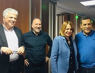 Дигиталните технологии улесняват грижата за самотни възрастни хора