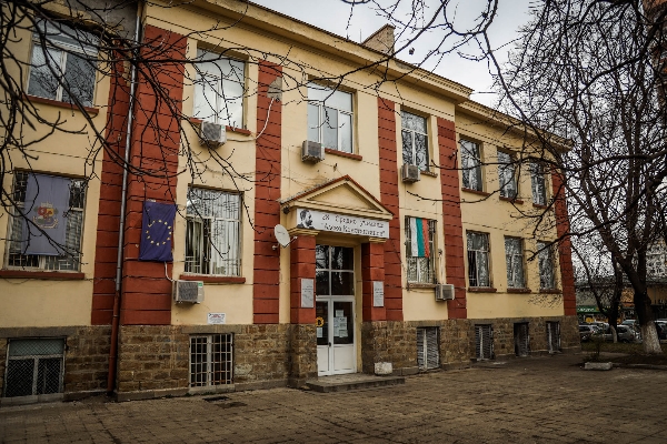 Кметът Фандъкова провери изграждането на разширение на 28. Средно училище „Алеко Константинов“