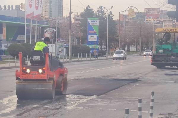 28 строителни екипа извършват текущи ремонти в София