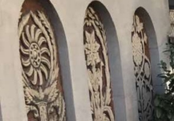 Студенти от НХА ще изрисуват оградата на общинска сграда на ул. „Московска“ 31