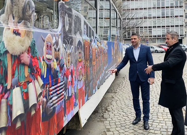 Трамвай-галерия с картини от България и Белгия тръгва по линия 10