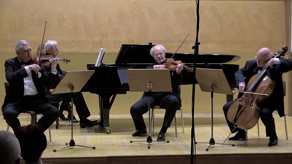 „Софийски виртуози“ с участие (11 май от 19:00 ч. в зала БИАД) в цикъла „Музикални вторници“