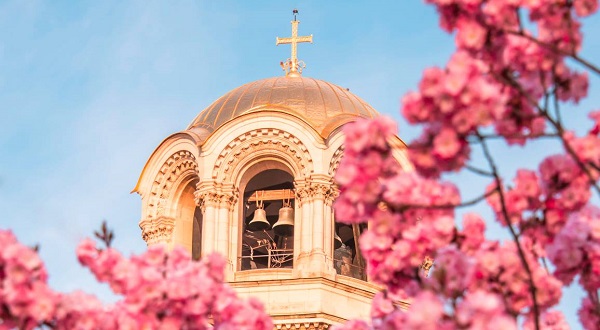 Светли Великденски празници