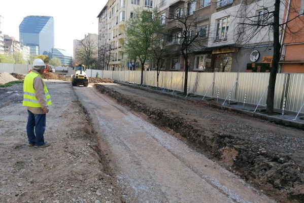 Продължава работа по южния локал на бул. “Цар Борис Трети“