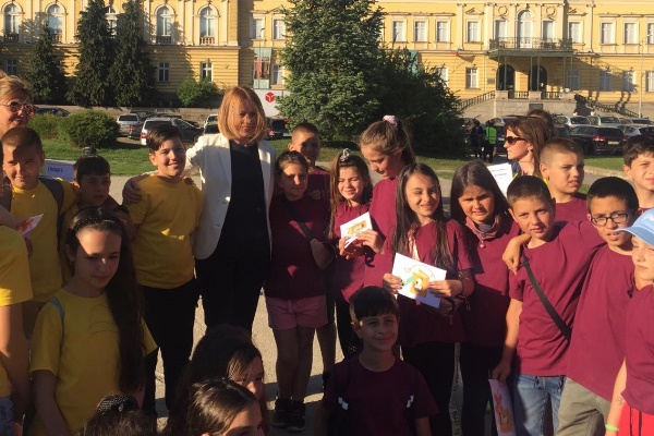 Образователната платформа „Книговище“ раздаде награди за „най-четящите деца“