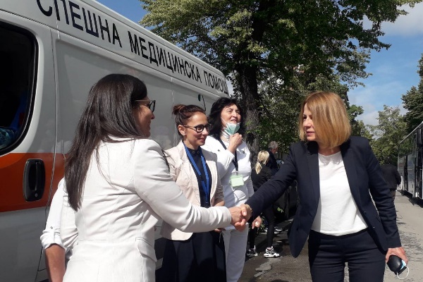 Столичната община разкрива „зелени коридори“ за поставяне на ваксини и в столичните молове