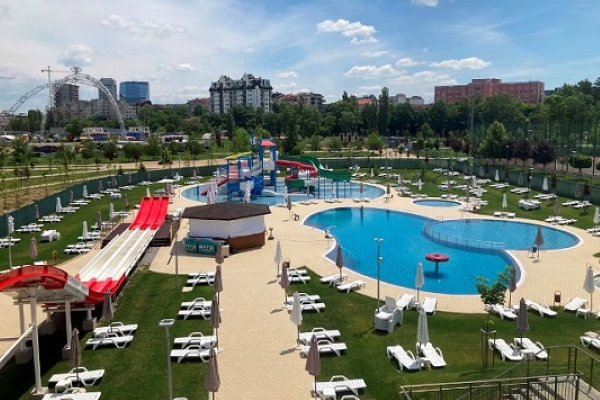 Над 1000 души посетиха общинския аквапарк „Възраждане“