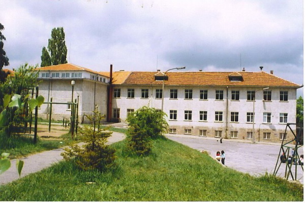 Специализираният общински приватизационен фонд ще финансира 2,3 млн. лв. за обновяване на училища и детски градини в 16 района на София