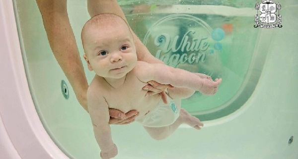 Изложба „Близо до теб“ представя мигове на привързаното родителство 5 юли в Галерия на открито в градина „Кристал“