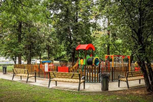 Градината „Площад 