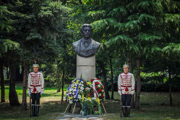 София отбелязва 186-годишнината от рождението на Васил Левски