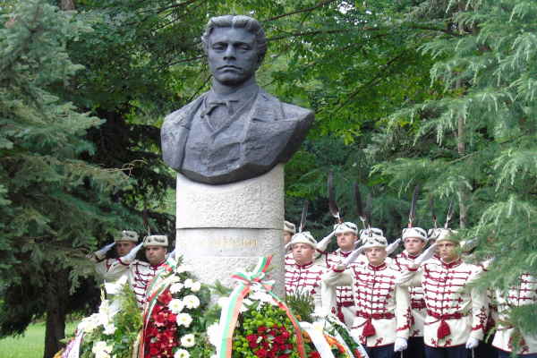 Честваме 186 години от рождението на Васил Левски