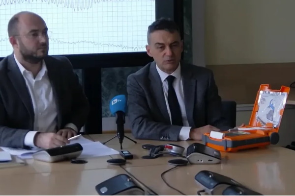 Автоматични дефибрилатори ще бъдат поставени в пет  метростанции в София