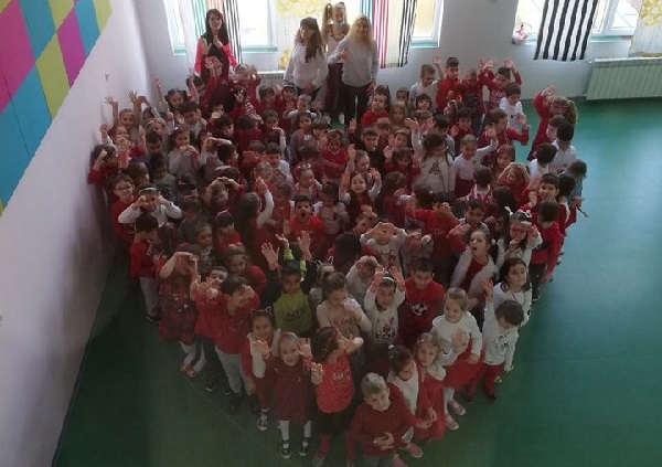 „Сърце за Баба Марта“ направиха деца от столичната детска градина № 172 в кв. “Надежда“