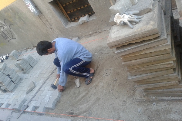 Фандъкова: Започваме работа по специална програма за изграждане и реновиране на тротоари