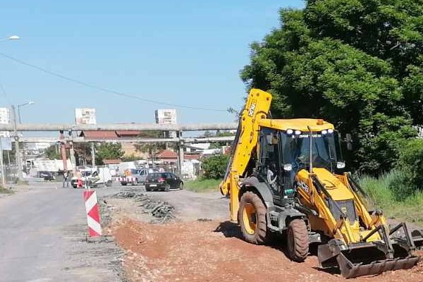 Изпълнява се реконструкцията и на втория етап от бул. „Първа българска армия“