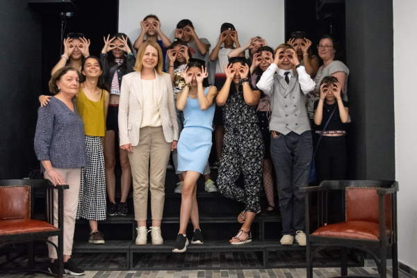 Кметът на София Йорданка Фандъкова  присъства на откриването на фотографска изложба, създадена по проект „Ангелски прах“