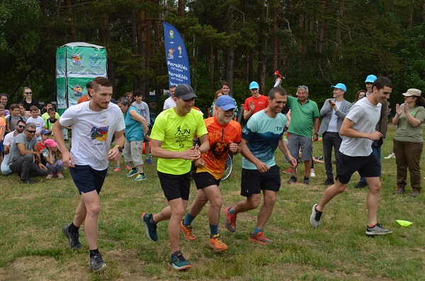 „Споделените игри“ дадоха старт на 24-часово благотворително бягане до Копитото и обратно