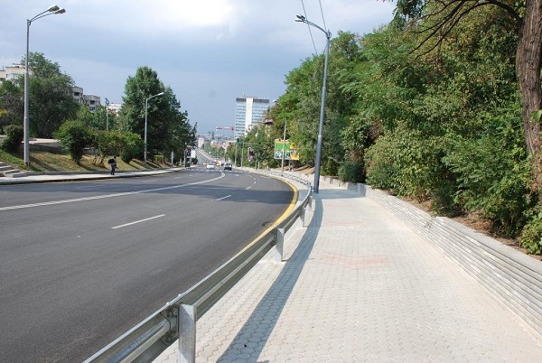 Нова програма на София за ремонт на тротоари прие Столичният общински съвет