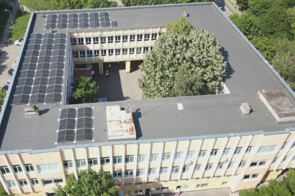 ДКЦ № 12 вече ползва „зелена енергия“ от фотоволтаична инсталация