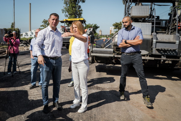 Кметът Йорданка Фандъкова провери работата по бул. “Първа българска армия“