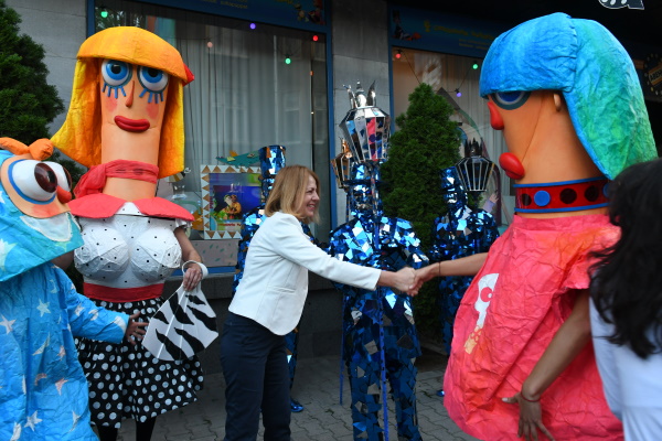 Кметът Фандъкова откри 12-то издание на Международния фестивал на „Панаир на куклите“