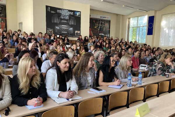 Кметът Фандъкова проведе среща с директорите на общинските детски градини