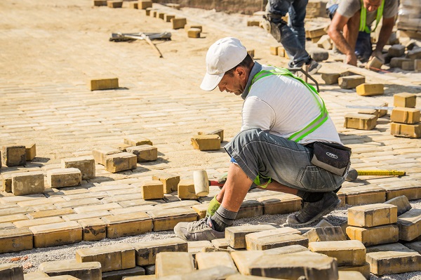 Пренаредени са почти 50% от жълтите павета на бул. „Цар Освободител“