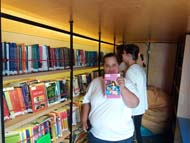 Мобилната библиотека „Библиобус“  гостува на Защитеното кафене към Дневен център „Светове“