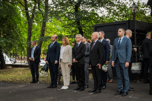 Фандъкова: Съединението показа пътя, по който трябва обединени да вървим напред