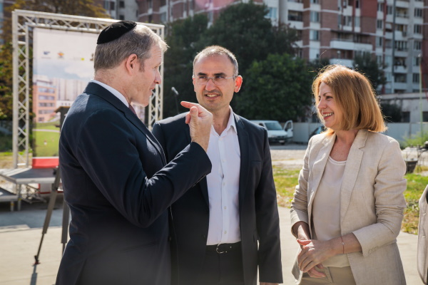 В София започна изграждането на еврейско училище „Роналд Лаудер“ заедно с детска градина