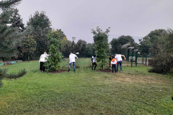 Кметът Йорданка Фандъкова: Заедно с доброволци на 8 локации засадихме квартални горички в рамките на инициативата на bTV, „Добрият пример“