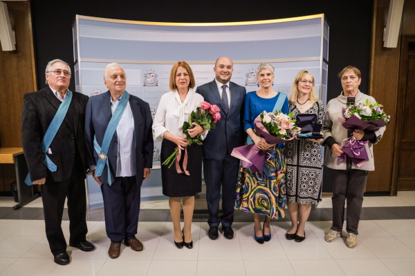 Творци и общественици получиха званието „Почетен гражданин на София“ за празника на града