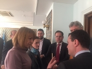 Кметът Фандъкова и посланикът на Конфедерация Швейцария Кнобел обсъдиха доставката на трамваи за София