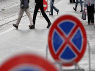 Обработват се опасни и стръмни участъци и трасетата, по които се движи градския транспорт