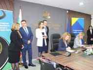 Mayor Yordanka Fandakova signed the contract for construction and overhaul of 26 schools and kindergartens