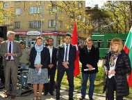 Първите четири швейцарски трамвая се движат в София