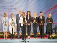 Кметът Фандъкова връчи плакет с герба на град София на Мария Гигова