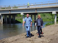 Фандъкова: Започнахме планово почистване на речното корито на река Искър