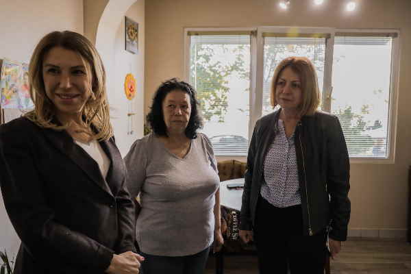 Фандъкова: С 13 000 нови екологични устройства подменяме стари печки на дърва и въглища в София