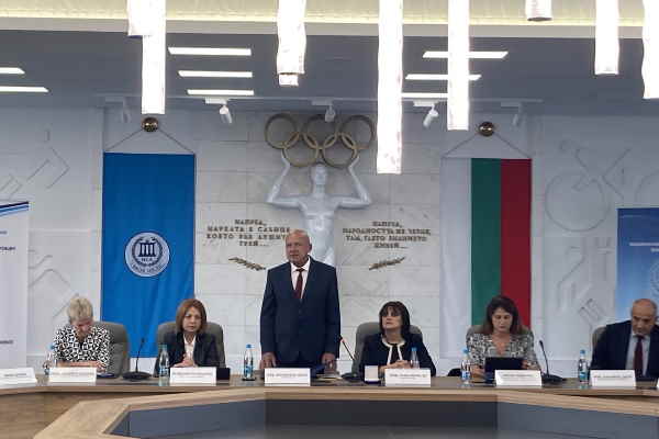 Фандъкова: Инвестираме 5 млн. лв. в детски и спортни площадки