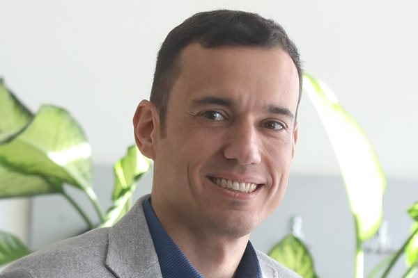 Кметът Васил Терзиев кани на срещи лидерите на представените в Столичния общински съвет политически партии и коалиции