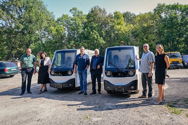 Столичната община осигурява 4 нови електрически камиончета за поддръжка на парковете