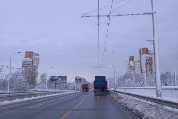 Гражданите могат да подават сигнали, свързани със зимната обстановка, на телефон 112 и в Контактния център на Столичната община