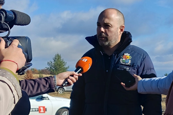 Столичната община откри есенната залесителна кампания от  „Новата гора на София“ край Банкя