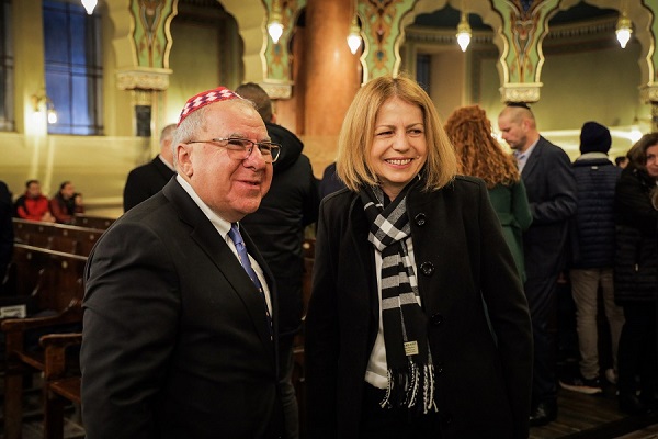 Mayor Fandakova took part in the ceremony for the lighting of candles on the Jewish holiday of Hanukkah