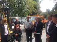 Кметът Фандъкова провери работата по възстановяване на настилката на площадното пространство пред църквата 
